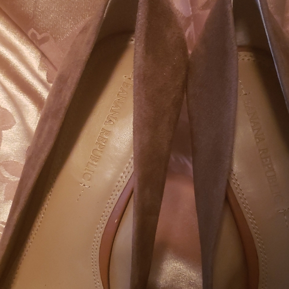 Shoes - Picture 3 of 5